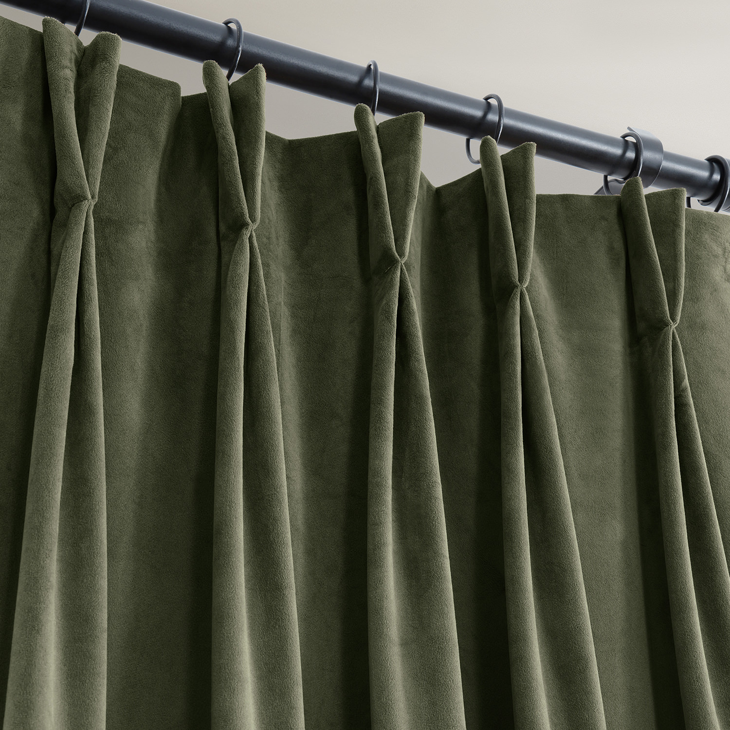 Signature Hunter Green Pleated Blackout Velvet Curtain