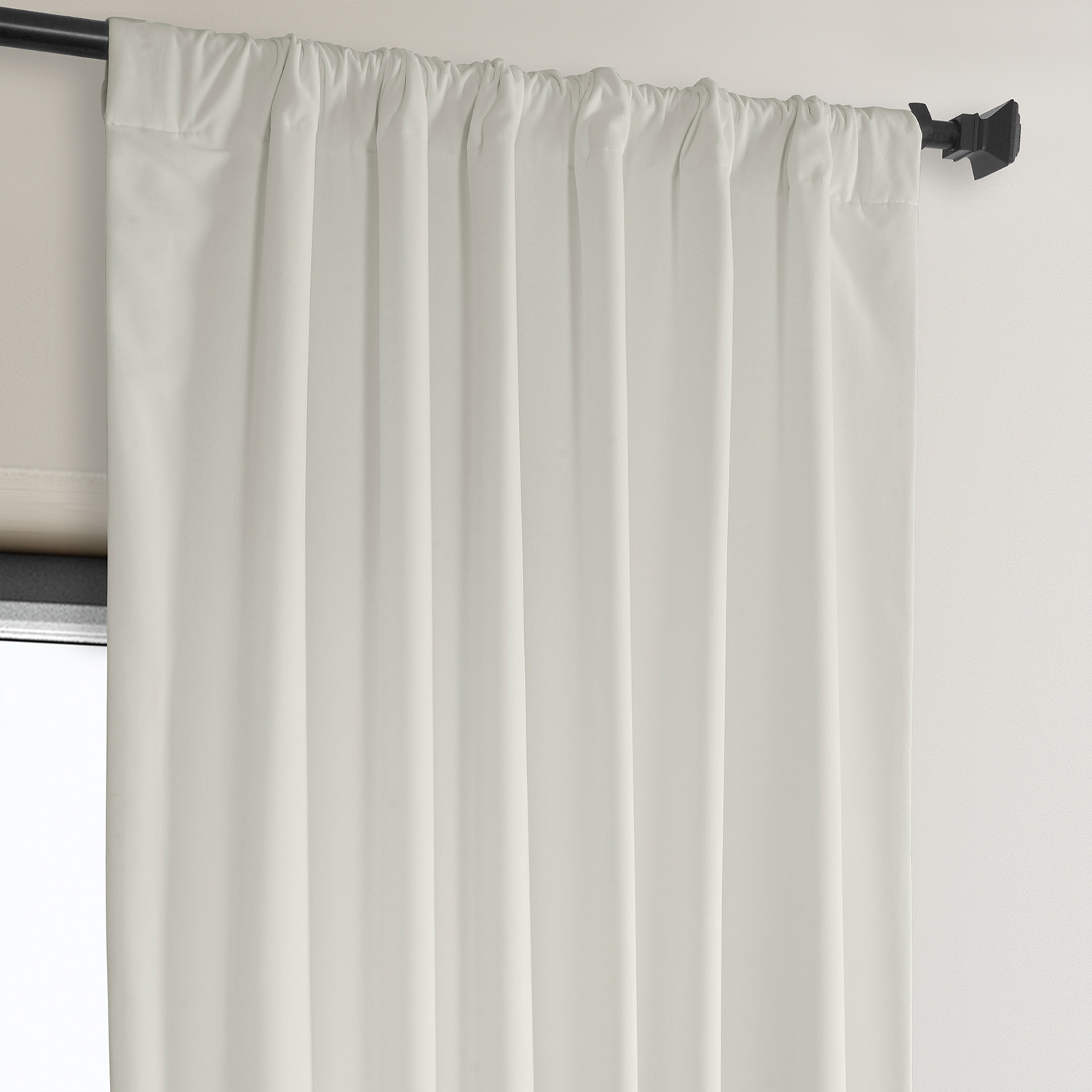 Pillow White Plush Velvet Curtain