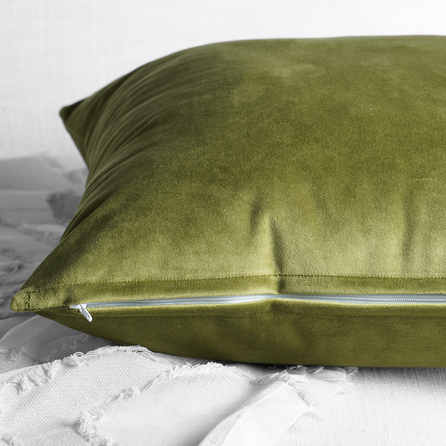 Retro Green Heritage Plush Velvet Cushion Cover - Pair