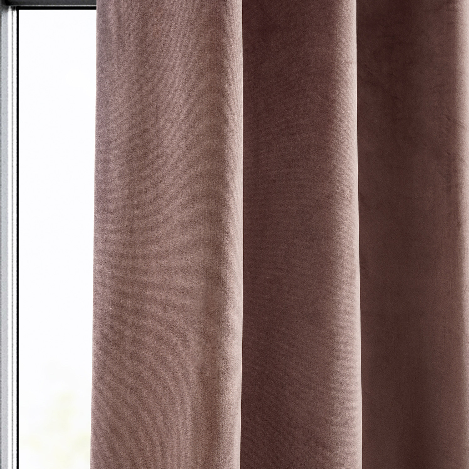 Wild Rose Heritage Plush Velvet Grommet Curtain