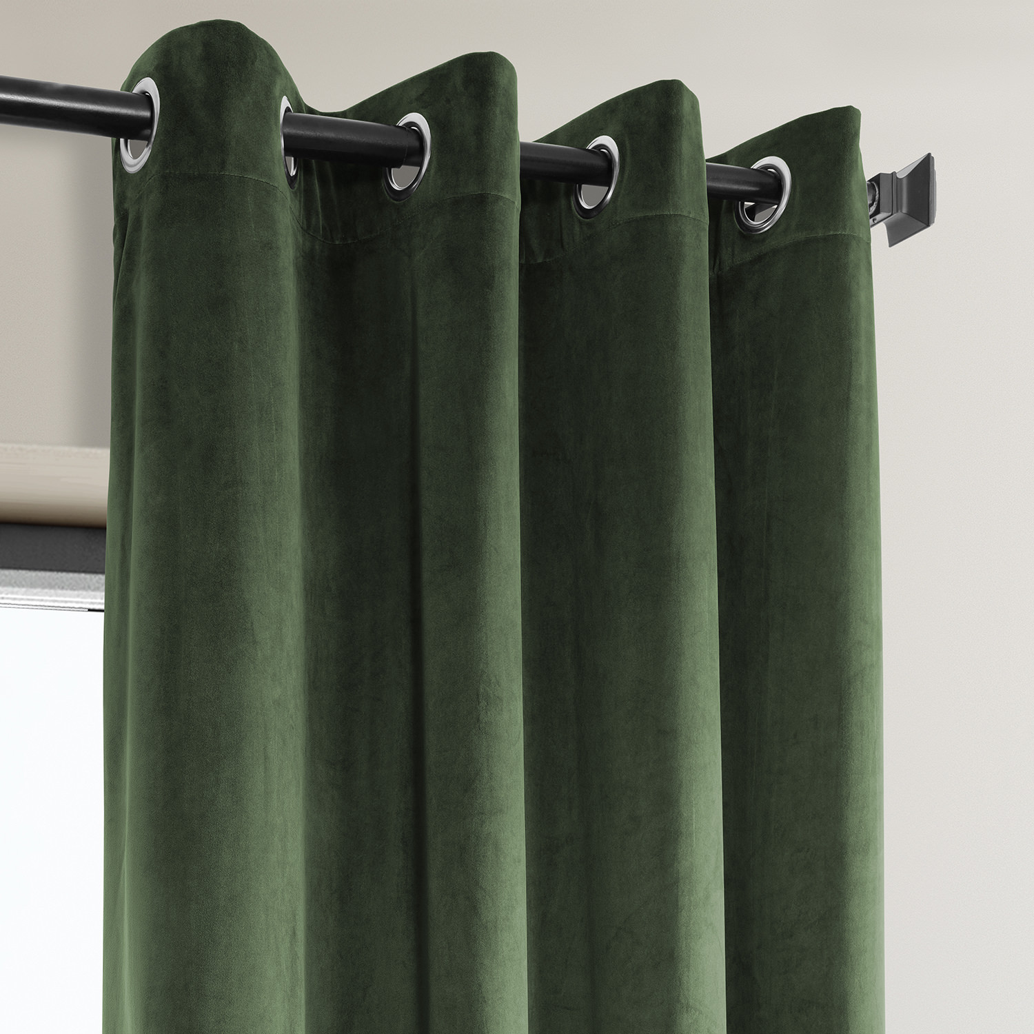 Eden Green Heritage Plush Velvet Grommet Curtain