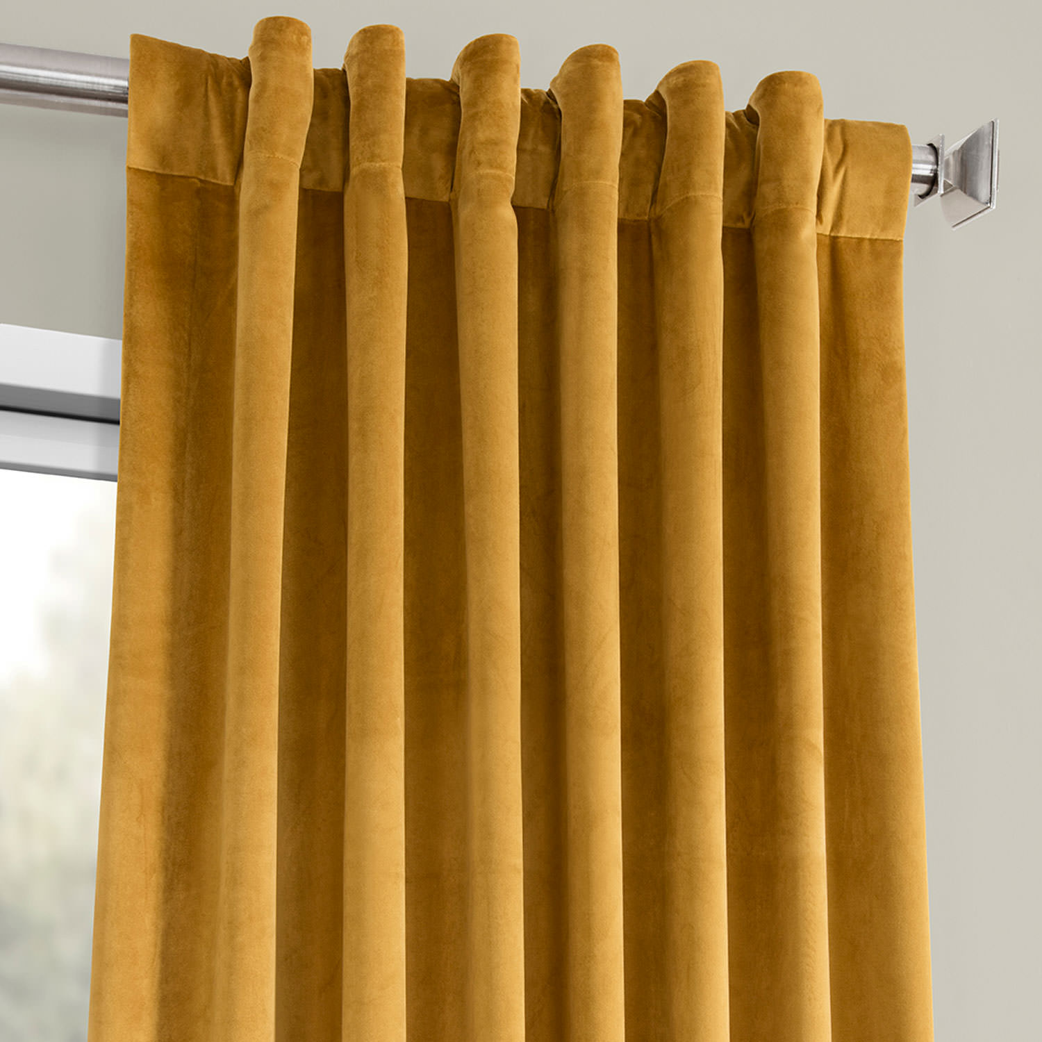 Retro Gold Heritage Plush Velvet Curtain