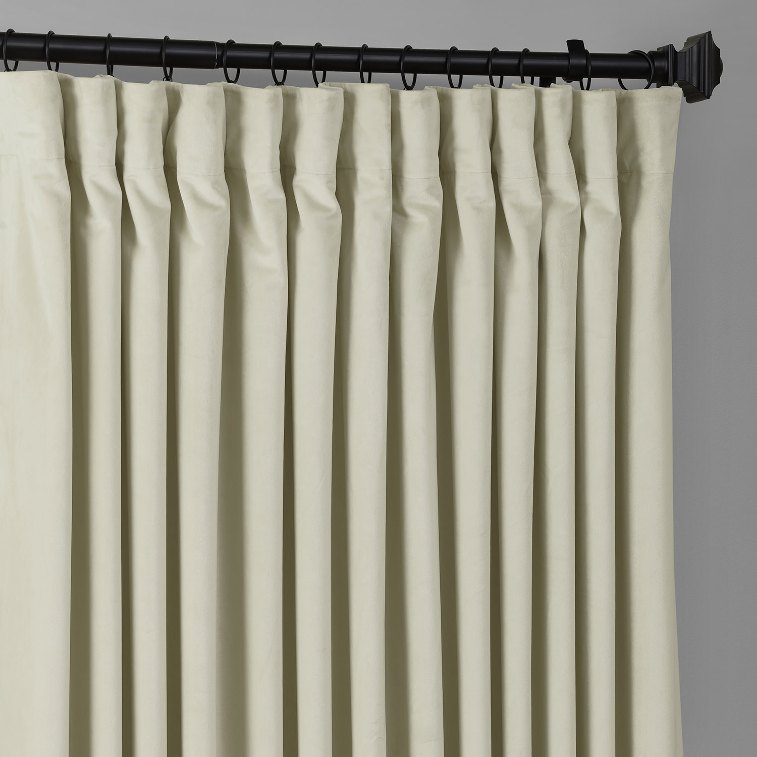 Au Lait Creme Heritage Plush Velvet Extrawide Curtain